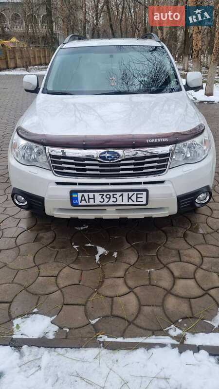 Внедорожник / Кроссовер Subaru Forester 2010 в Славянске