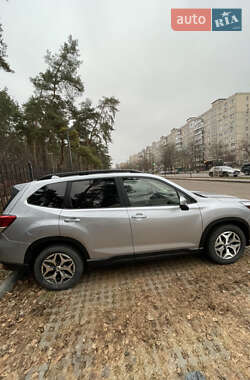 Внедорожник / Кроссовер Subaru Forester 2020 в Киеве