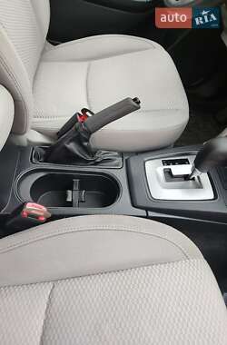 Внедорожник / Кроссовер Subaru Forester 2015 в 