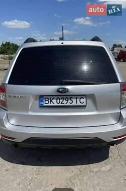 Позашляховик / Кросовер Subaru Forester 2010 в Миколаєві