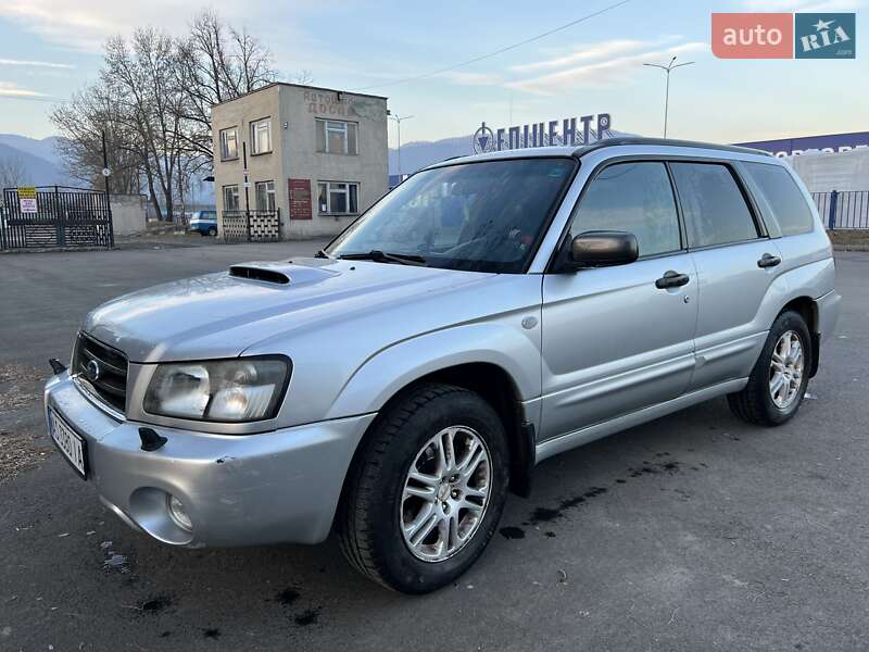 Внедорожник / Кроссовер Subaru Forester 2005 в Хусте
