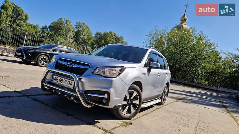 Позашляховик / Кросовер Subaru Forester 2018 в Дніпрі