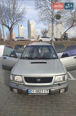 Позашляховик / Кросовер Subaru Forester 1999 в Києві