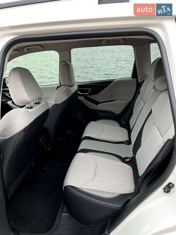 Внедорожник / Кроссовер Subaru Forester 2019 в Днепре