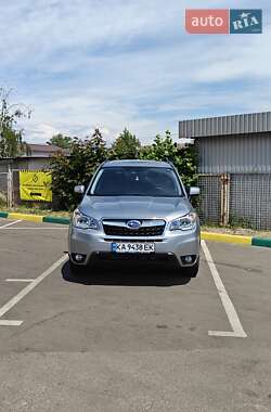 Позашляховик / Кросовер Subaru Forester 2016 в Києві