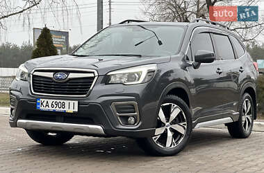 Внедорожник / Кроссовер Subaru Forester 2019 в Киеве