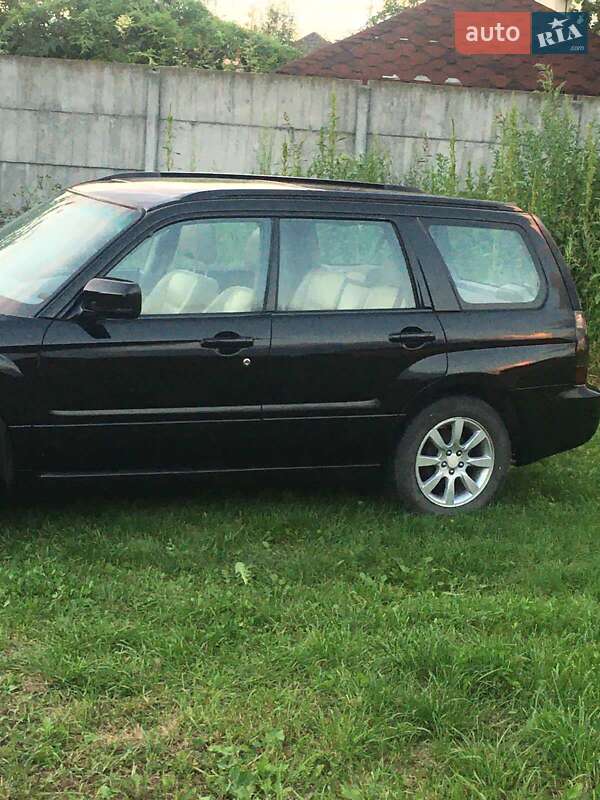 Внедорожник / Кроссовер Subaru Forester 2006 в Львове