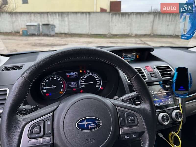 Внедорожник / Кроссовер Subaru Forester 2017 в Киеве