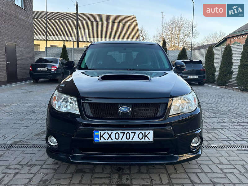 Внедорожник / Кроссовер Subaru Forester 2011 в 