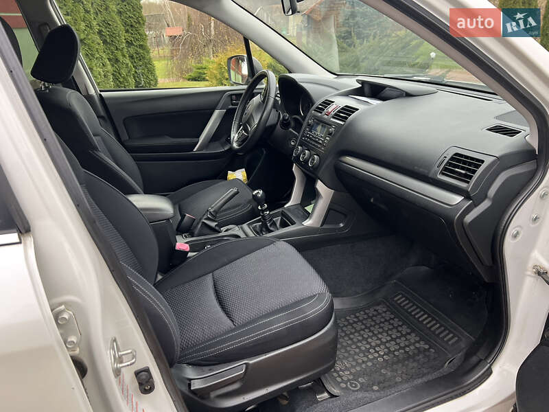 Внедорожник / Кроссовер Subaru Forester 2013 в Мостиске