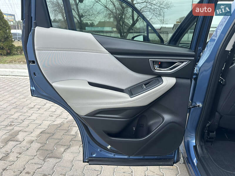 Позашляховик / Кросовер Subaru Forester 2020 в Києві