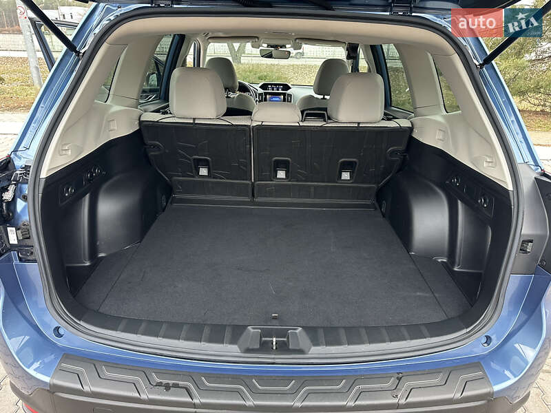 Позашляховик / Кросовер Subaru Forester 2020 в Києві