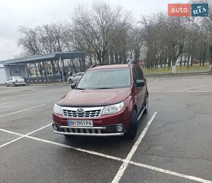 Внедорожник / Кроссовер Subaru Forester 2011 в Измаиле