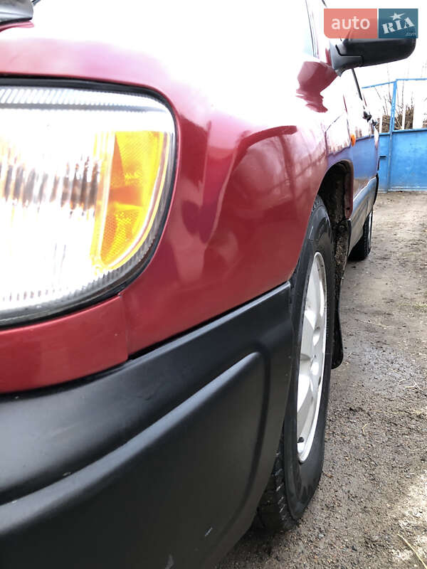 Внедорожник / Кроссовер Subaru Forester 1998 в Виннице