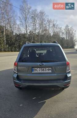 Позашляховик / Кросовер Subaru Forester 2011 в Львові