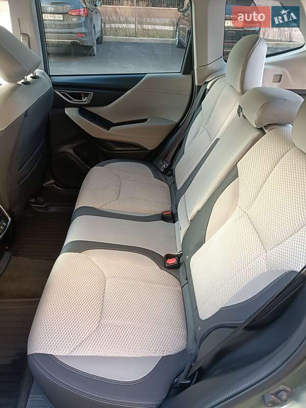 Внедорожник / Кроссовер Subaru Forester 2020 в Киеве