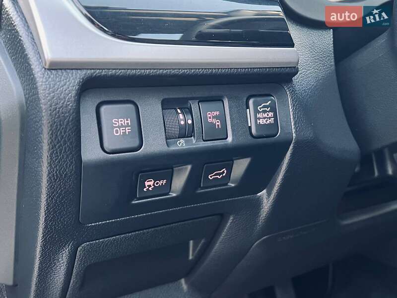 Позашляховик / Кросовер Subaru Forester 2016 в Києві