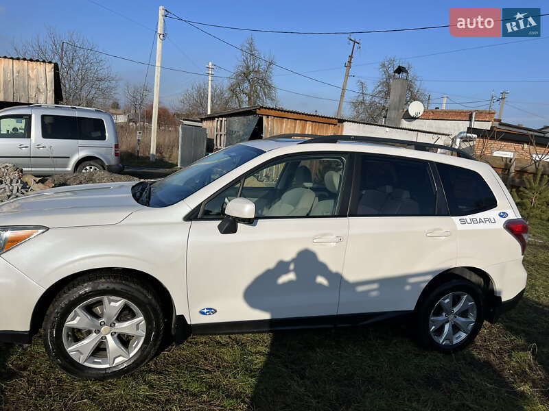 Внедорожник / Кроссовер Subaru Forester 2014 в Луцке
