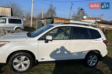 Внедорожник / Кроссовер Subaru Forester 2014 в 