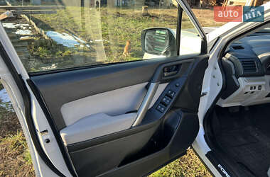 Внедорожник / Кроссовер Subaru Forester 2014 в 