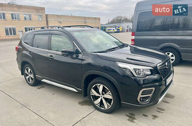 Позашляховик / Кросовер Subaru Forester 2018 в Києві