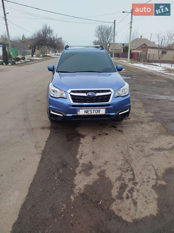 Внедорожник / Кроссовер Subaru Forester 2018 в 