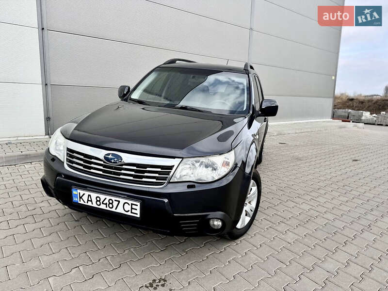 Позашляховик / Кросовер Subaru Forester 2008 в Києві
