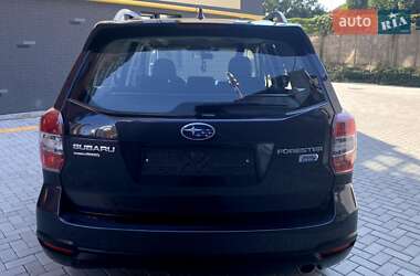 Внедорожник / Кроссовер Subaru Forester 2014 в 
