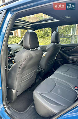 Внедорожник / Кроссовер Subaru Forester 2022 в 