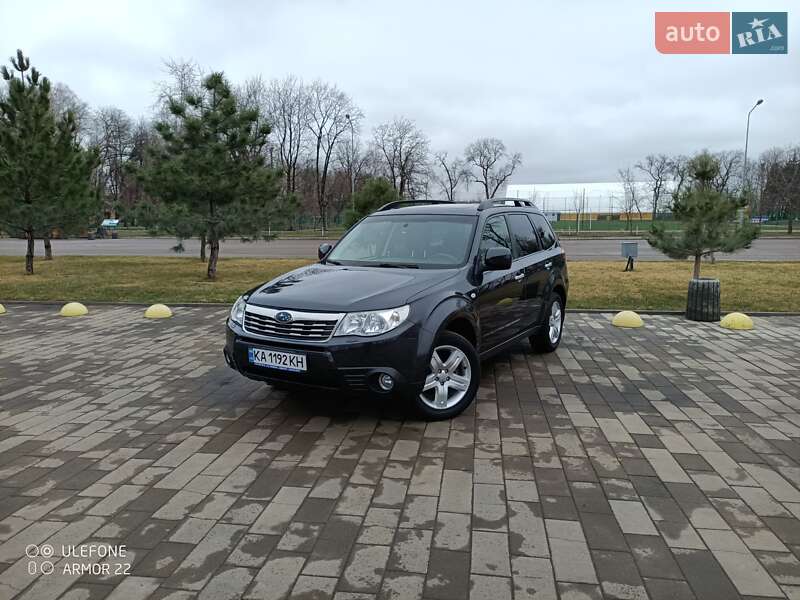Внедорожник / Кроссовер Subaru Forester 2008 в 