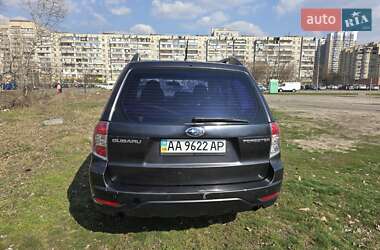 Внедорожник / Кроссовер Subaru Forester 2010 в 