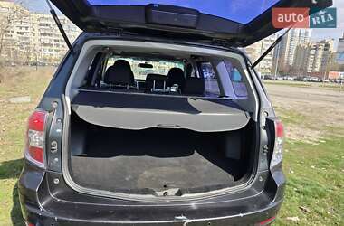 Внедорожник / Кроссовер Subaru Forester 2010 в 