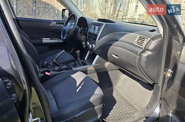 Внедорожник / Кроссовер Subaru Forester 2010 в 
