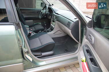 Внедорожник / Кроссовер Subaru Forester 2006 в 