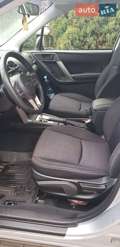 Позашляховик / Кросовер Subaru Forester 2017 в Хмельницькому