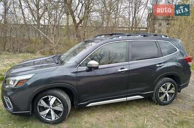 Внедорожник / Кроссовер Subaru Forester 2019 в 