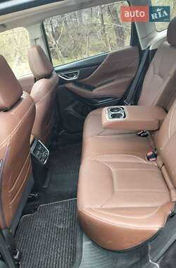 Внедорожник / Кроссовер Subaru Forester 2019 в 