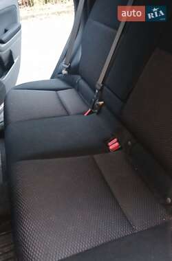 Внедорожник / Кроссовер Subaru Forester 2013 в 