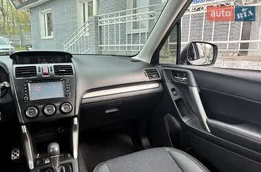 Внедорожник / Кроссовер Subaru Forester 2013 в 