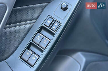 Внедорожник / Кроссовер Subaru Forester 2017 в 
