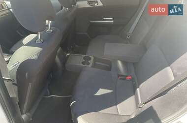 Позашляховик / Кросовер Subaru Forester 2011 в 