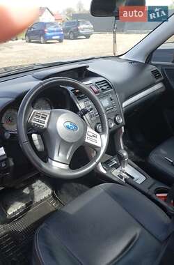 Внедорожник / Кроссовер Subaru Forester 2014 в 