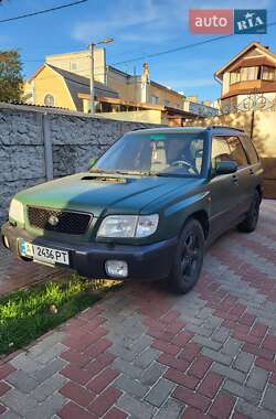 Внедорожник / Кроссовер Subaru Forester 2001 в 