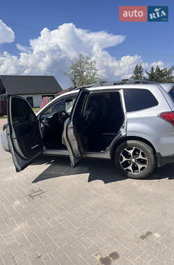 Внедорожник / Кроссовер Subaru Forester 2013 в 