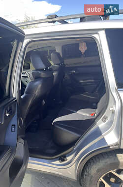 Внедорожник / Кроссовер Subaru Forester 2013 в 
