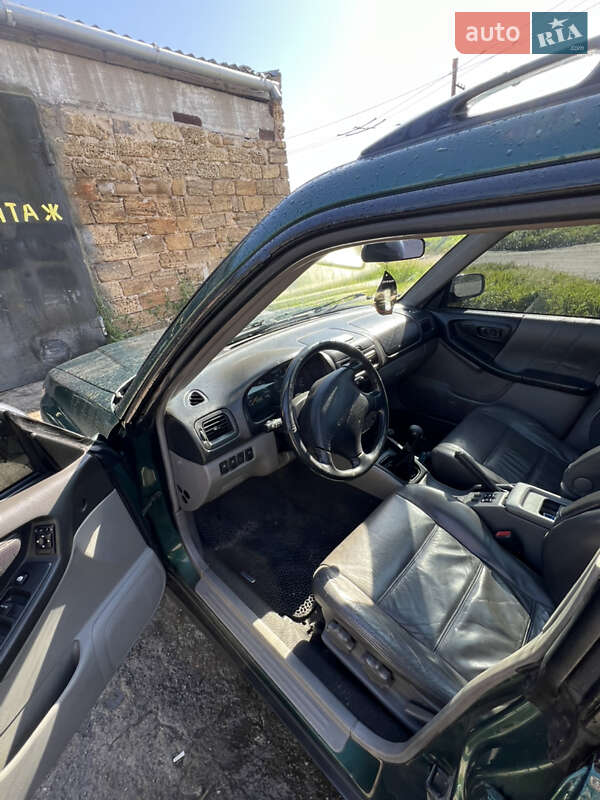 Позашляховик / Кросовер Subaru Forester 1999 в Миколаєві