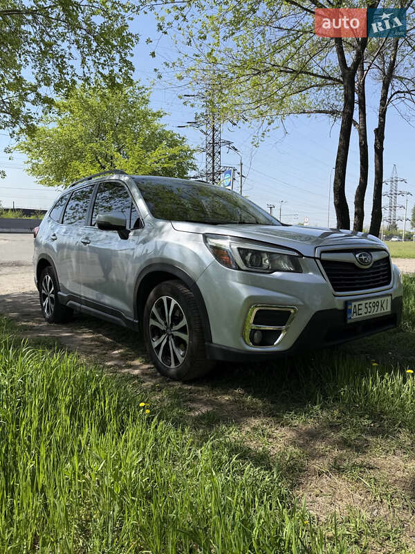 Внедорожник / Кроссовер Subaru Forester 2018 в Днепре