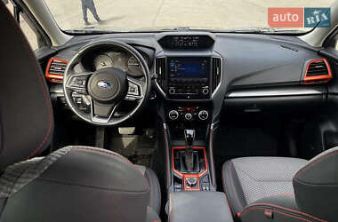 Позашляховик / Кросовер Subaru Forester 2020 в 