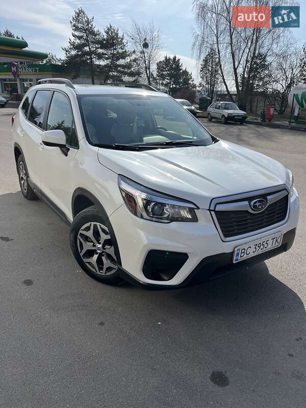 Внедорожник / Кроссовер Subaru Forester 2019 в Львове