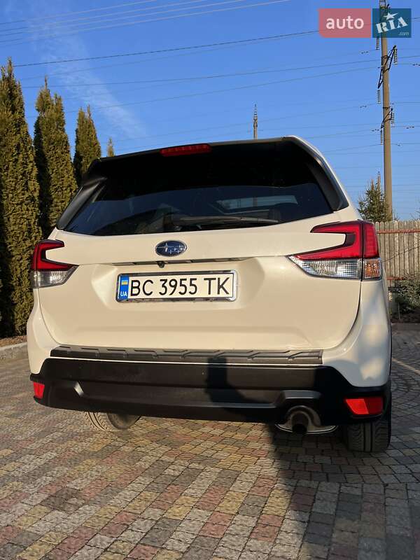 Внедорожник / Кроссовер Subaru Forester 2019 в Львове